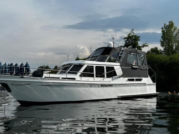 stalen boot  / motor boot beschikbaar voor biedingen