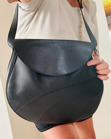 Delvaux beschikbaar voor biedingen