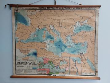 Cartes N 28 des océans et mer beschikbaar voor biedingen