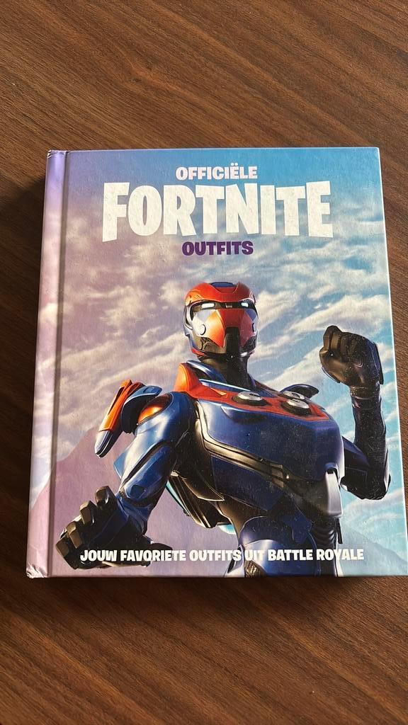 Mariella Manfré - Officiele Fortnite outfits, Boeken, Overige Boeken, Ophalen of Verzenden
