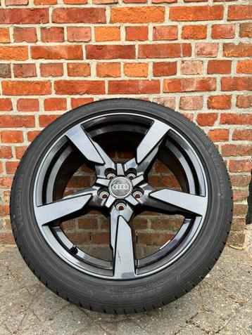 Velgenset audi A1 vredestein 215/45 R17 beschikbaar voor biedingen