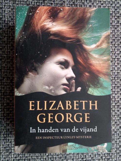 Elizabeth George- In handen v/d vijand (Thomas Lynley)- 5 ex, Livres, Policiers, Utilisé, Enlèvement ou Envoi