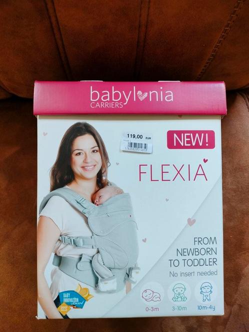 Babylonia Flexia draagzak (NIEUW) - Soft Grey, Kinderen en Baby's, Babydragers en Draagdoeken, Nieuw, Draagzak, Ophalen of Verzenden