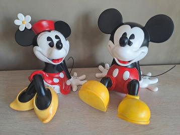 Mooie stenen beelden Enesco Disney Mickey Minnie Mouse  beschikbaar voor biedingen
