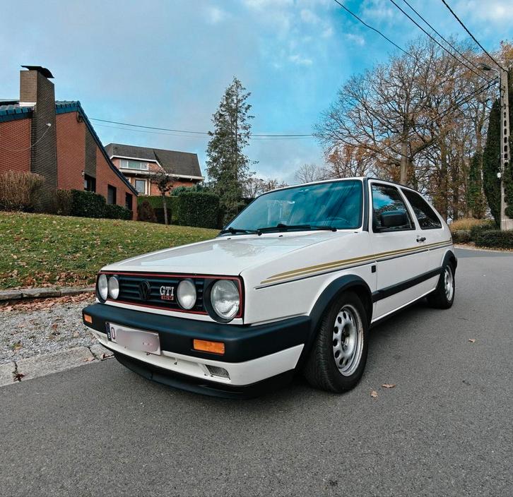 GOLF 2 GTI 16V, Auto's, Oldtimers, Particulier, Open dak, Volkswagen, Benzine, Coupé, 3 deurs, Handgeschakeld, Wit, Grijs, Stof