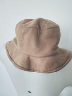 Camelbeige fleecemuts, Kleding | Dames, Hoeden en Petten, Ophalen of Verzenden, Zo goed als nieuw