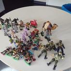 LOT DE FIGURINES, Collections, Jouets miniatures, Envoi