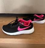 Sportschoenen meisjes Nike maat 33, NIKE, Enlèvement ou Envoi, Utilisé, Chaussures de sport