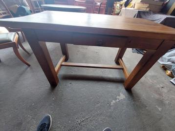massieve tafel + stoelen beschikbaar voor biedingen