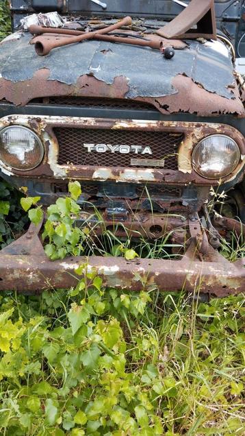 Oldtimer onderdelen van Toyota BJ 40 of compleet v opmaak  beschikbaar voor biedingen