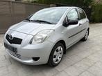 Toyota Yaris 1.2 benzine, Stof, Bedrijf, 3 cilinders, Zilver of Grijs