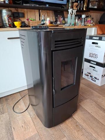 Extraflame ketty 7,3kw, Huis en Inrichting, Kachels, Ophalen, Gebruikt, Overige brandstoffen, Pelletkachel