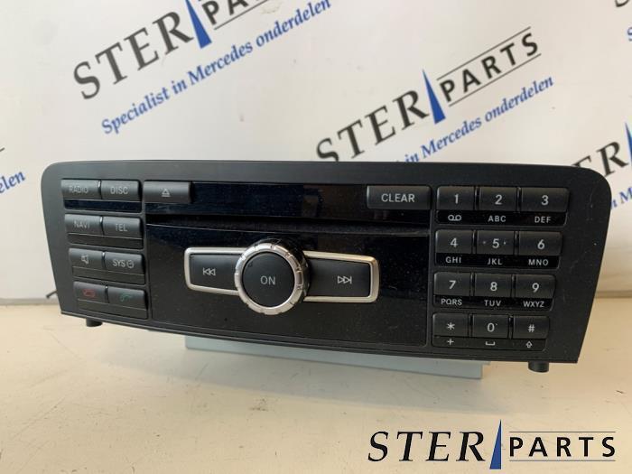 Radio van een Mercedes B-Klasse, Auto-onderdelen, Elektronica en Kabels, Mercedes-Benz, Gebruikt, 3 maanden garantie, Ophalen of Verzenden