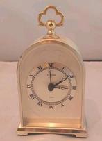Mini-horloge Europe argentée avec travail à quartz, Antiquités & Art, Enlèvement ou Envoi