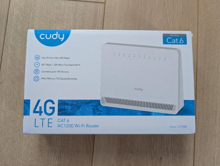 Cudy 4G Cat 6 AC1200 Wi-Fi Router LT700E, Computers en Software, Routers en Modems, Zo goed als nieuw, Router, Ophalen