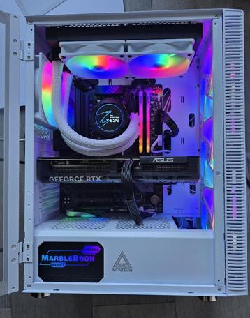 PC GAMER 1440p AMD Ryzen 7800X3d RTX 5070 WATERCOOLING NEUF beschikbaar voor biedingen