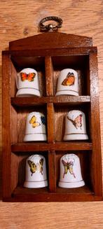 6 porseleinen vingerhoedjes met vlinders, Enlèvement ou Envoi, Comme neuf