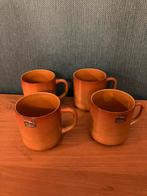 Vintage set4x Arcopal volcan mugs, Huis en Inrichting, Keuken | Servies, Ophalen of Verzenden, Nieuw, Effen, Kop(pen) en/of Schotel(s)