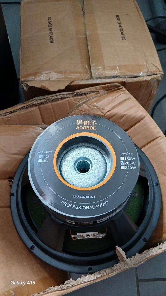 10 inch Card bag speaker
Conus( 140 mm)
Dubbele magneten
Hog, Audio, Tv en Foto, Luidsprekerboxen, Zo goed als nieuw, Center speaker