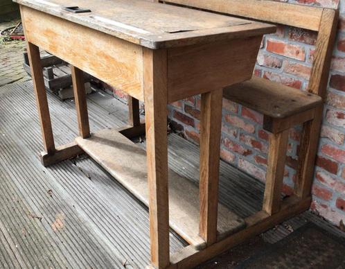 bureau d'école vintage en bois, enfant du primaire (2 pers), Maison & Meubles, Tables | Tables mange-debout, Utilisé, Enlèvement ou Envoi