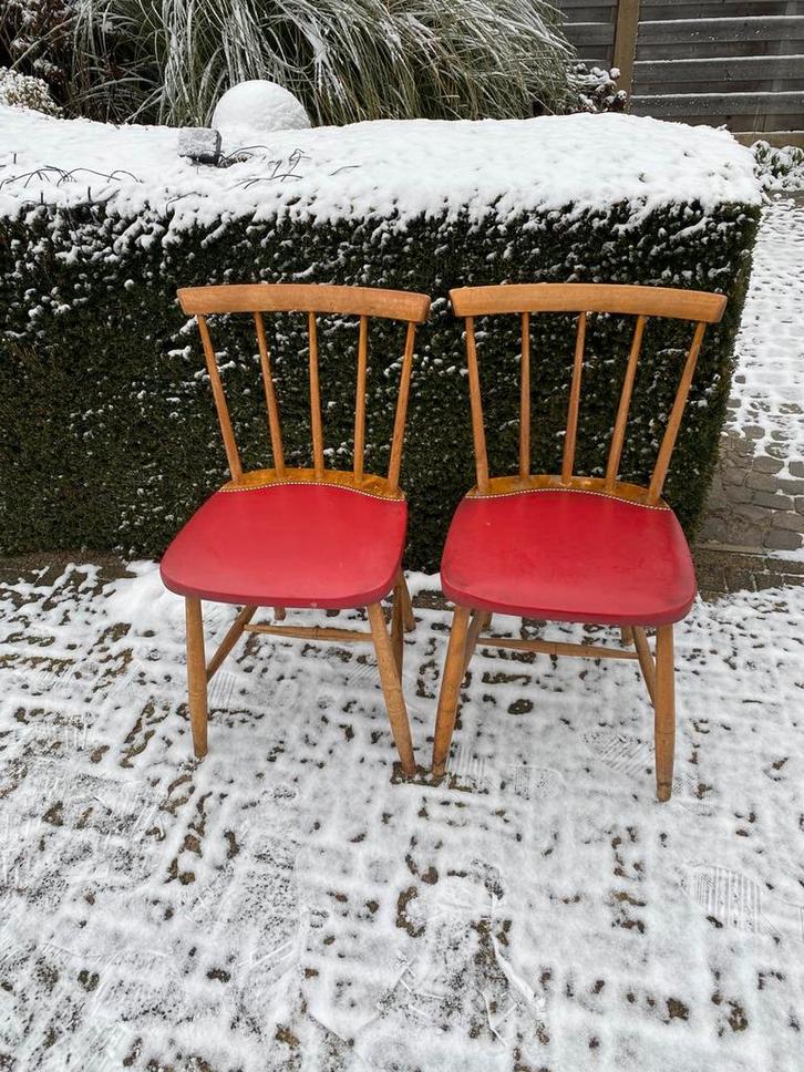 Oude keukenstoelen, Huis en Inrichting, Stoelen, Gebruikt, Twee, Hout, Overige kleuren, Ophalen