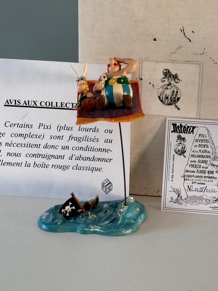 Asterix en Obelix - vliegend tapijt - pixi, Verzamelen, Stripfiguren, Zo goed als nieuw, Kuifje, Ophalen of Verzenden