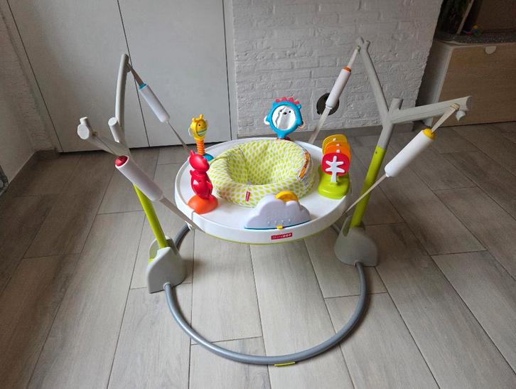 Skip*Hop Jumper Explore & More Jumpscape Fold-Away Baby, Enfants & Bébés, Jouets | Jouets de bébé, Comme neuf, Baby Gym, Avec lumière