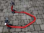 Paddock stand., Ophalen