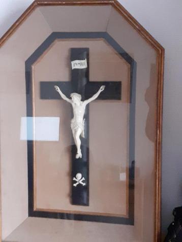 Christus aan het kruis  beschikbaar voor biedingen