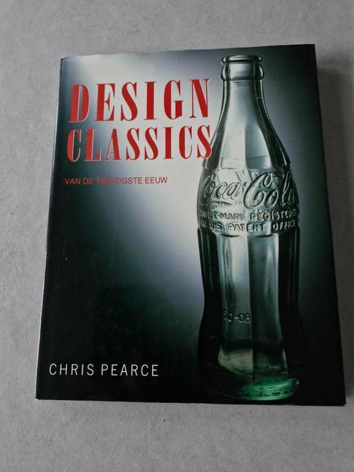 Design Classics van de twintigste eeuw - Chris Pearce, Boeken, Kunst en Cultuur | Fotografie en Design, Overige onderwerpen, Ophalen of Verzenden