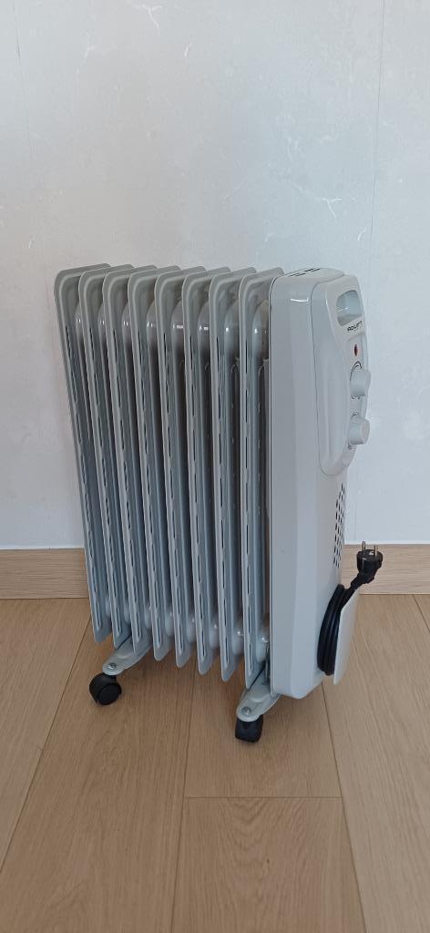 Electrische Radiator Olieradiator Rowenta, Doe-het-zelf en Bouw, Verwarming en Radiatoren, Zo goed als nieuw, Radiator, 800 watt of meer