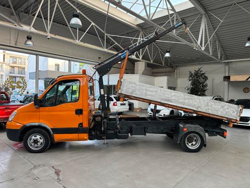 Iveco Daily 3.0D | 3 x Kipper + Kraan | 3.5T Trekken, Auto's, Bestelwagens en Lichte vracht, Bedrijf, Te koop, ABS, Centrale vergrendeling