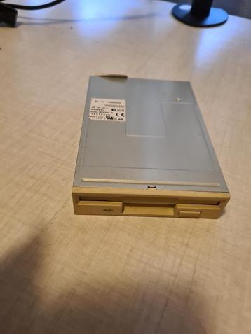 floppy disk drive