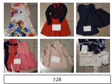 Pakket kinderkleding maat 128 beschikbaar voor biedingen