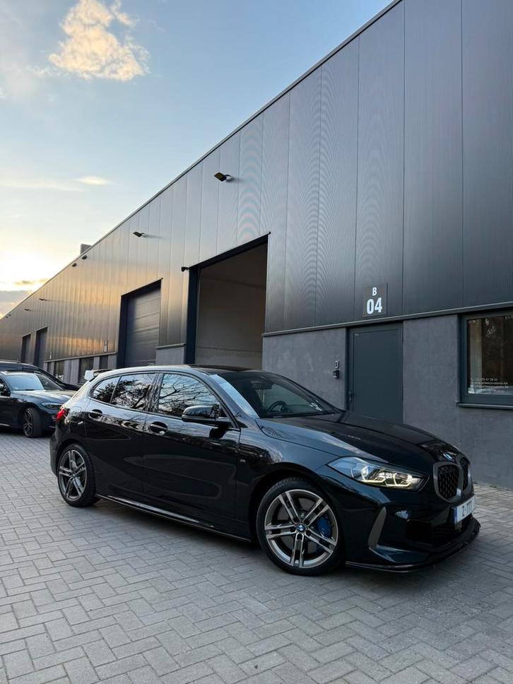 Bmw m135i 2021 + remus uitlaat, Auto's, BMW, Particulier, 1 Reeks, 4x4, ABS, Achteruitrijcamera, Adaptieve lichten, Airbags, Airconditioning