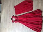 Rood suitekleed Taille 2, Kleding | Dames, Gelegenheidskleding, Ophalen of Verzenden, Zo goed als nieuw, Rood