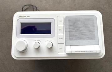 DAB+/FM-RADIO beschikbaar voor biedingen