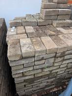 Voyelles gratuites à ramasser, Jardin & Terrasse, Pavé & Dalles, Enlèvement