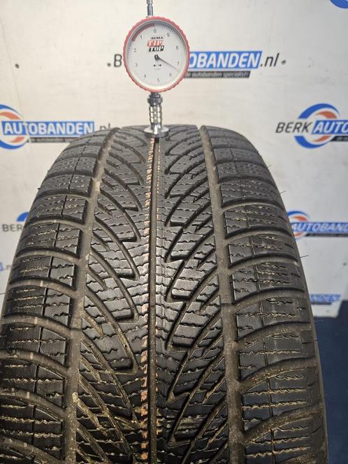 2x Goodyear Ultragrip 8 MO 225/40 R18 92V 225/40/18 2254018, Auto-onderdelen, Banden en Velgen, Band(en), Winterbanden, 18 inch