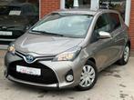 TOYOTA YARIS HYBRID 1.5I 73PK |NAVI | CRUISE CONTROL | USB|, Auto's, Toyota, 1160 kg, 4 cilinders, 5 zetels, Zilver of Grijs