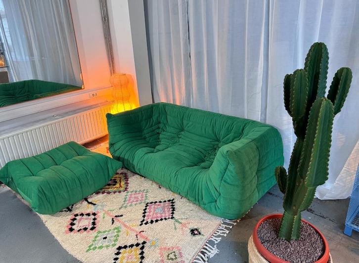 Zeldzame vintage ligne roset loveseat, nieuw gestoffeerd!, Maison & Meubles, Canapés | Salons, Neuf, Banc droit, Deux personnes