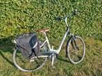 Damesfiets met tas, Fietsen en Brommers, Fietsen | Dames | Damesfietsen, Ophalen, Zo goed als nieuw, Overige merken, Versnellingen