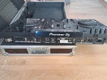 Dj pioneer  en bonne état fonctionnelle  beschikbaar voor biedingen