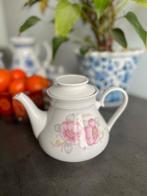 Vintage porseleinen theepotje uit Joegaslavië, Antiek en Kunst, Antiek | Porselein, Ophalen