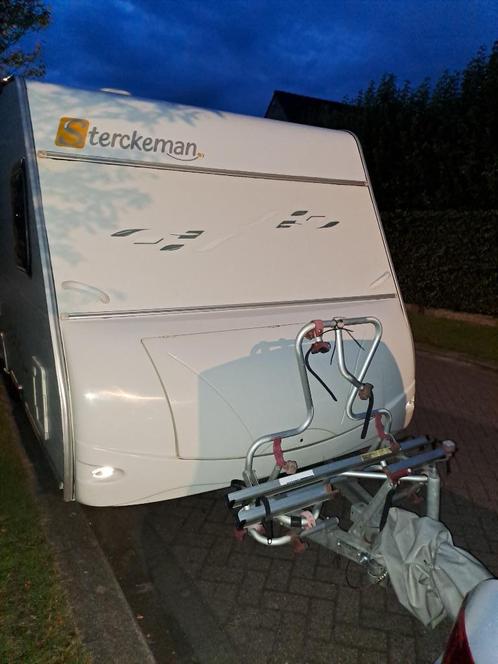 Caravan 6 personen, stapelbed en fransbed., Caravans en Kamperen, Caravans, Particulier, tot en met 6, Treinzit, Sterckeman, Dwars-stapelbed