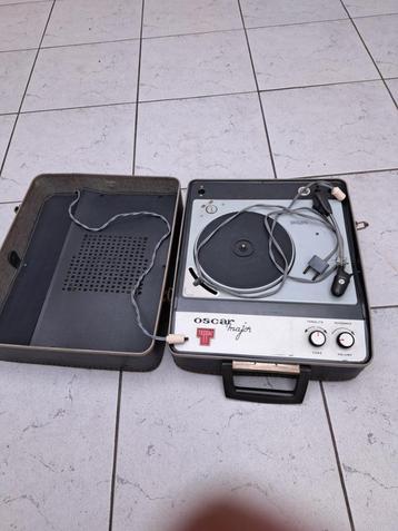 Platenspeler vintage beschikbaar voor biedingen