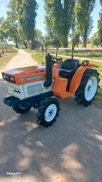Minitractor kubota 20pk 4x4 TOPSTAAT!, Zakelijke goederen, Ophalen