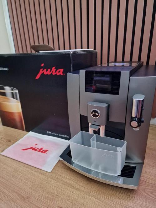 Jura E8 EB dark inox, Elektronische apparatuur, Koffiemachine-accessoires, Zo goed als nieuw, Ophalen