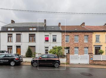 Huis à vendre à Charleroi, 2 chambres beschikbaar voor biedingen