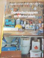 boek : GEREEDSCHAPPEN EN MATERIALEN, Enlèvement ou Envoi, Comme neuf, Autres sujets/thèmes